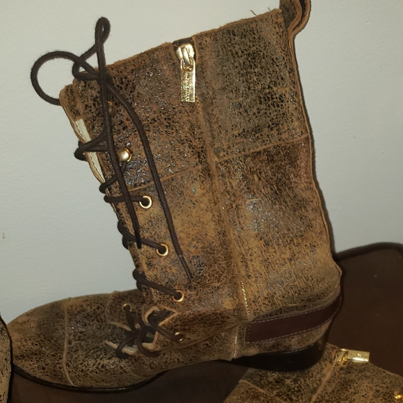 Rustic MK wedge zip boots and matching bag - Picture 3 of 8